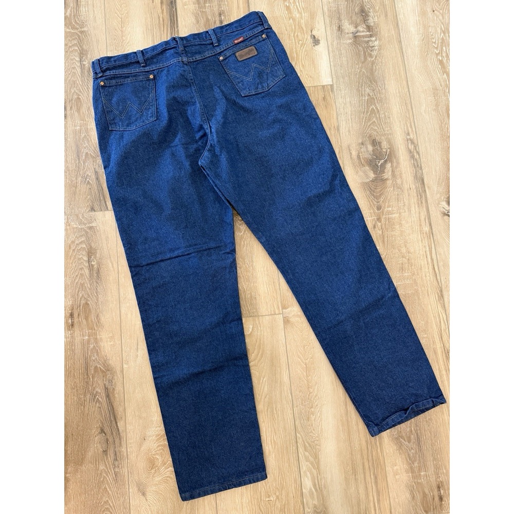 Wrangler 13MWZ, Cowboy Cut Jeans, Men's 42x36, Relaxed Fit, Heavyweight Denim